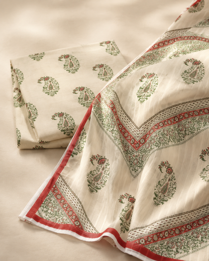 Cream Paisley & Maroon Printed Lawn 3-Piece Suit with Voile Dupatta